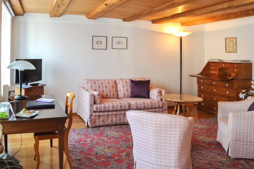 Hotel Restaurant Au Sauvage Friburgo Habitación foto