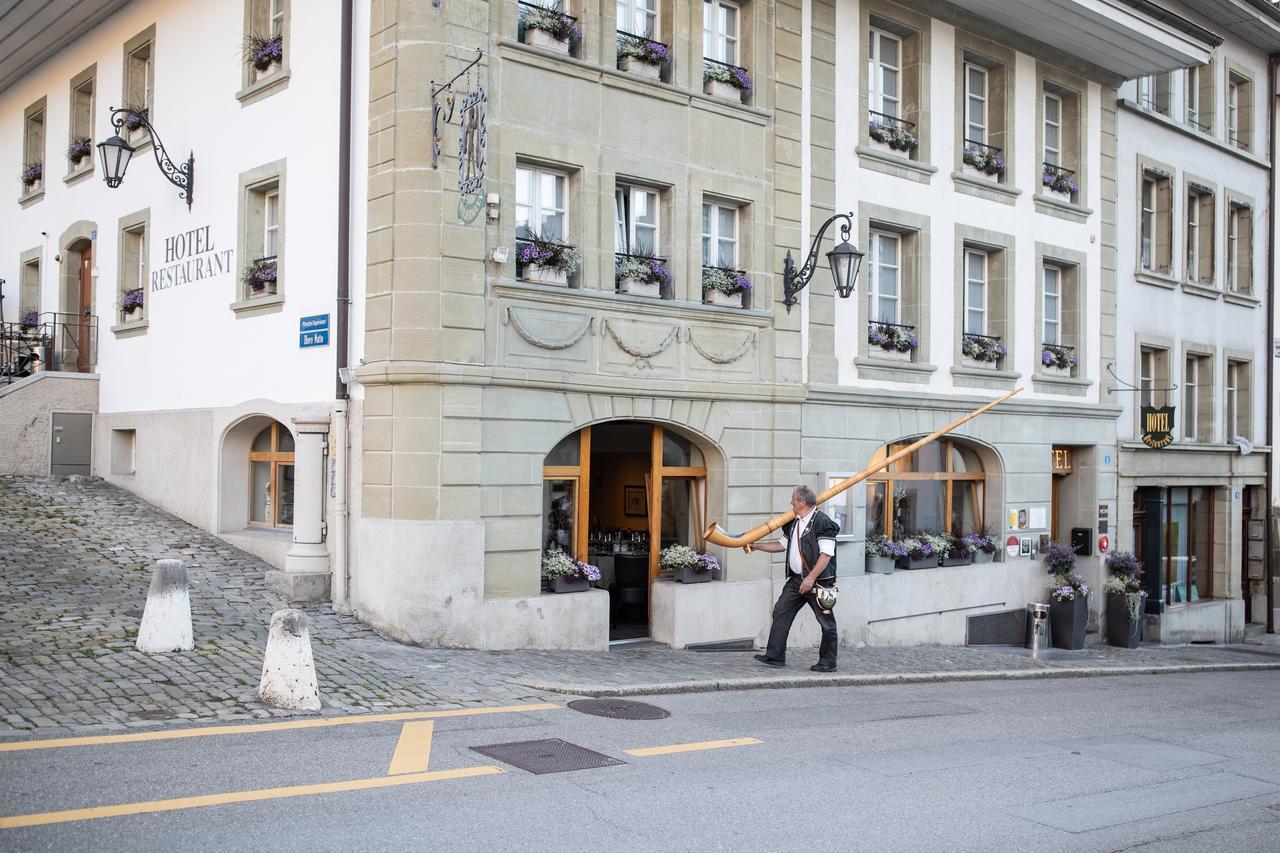 Hotel Restaurant Au Sauvage Friburgo Exterior foto